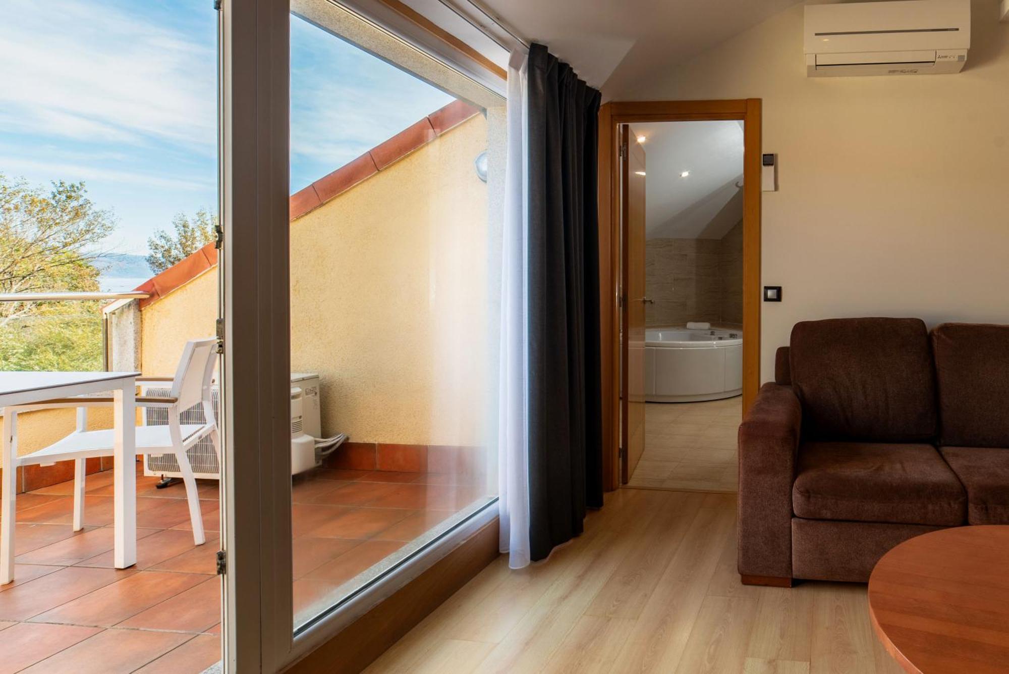 Hotel Playa Langosteira By Adelolo ฟินิสแตร์เร ภายนอก รูปภาพ